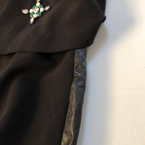 XOXO size 14 black sleeveless dress beaded over lay top back zip - Picture 7 of 11